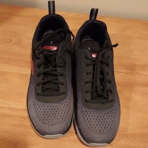 Skechers Men's Black and Dark Gray Sneakers